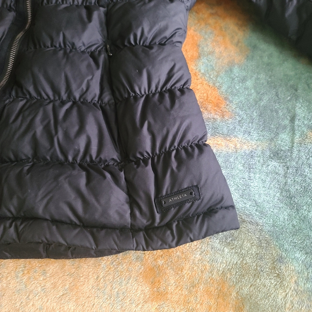Ladies Athleta Size Large Jacket. - Picture 5 of 5
